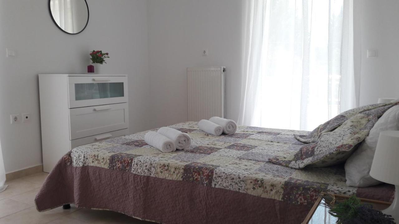 Apartament Theasis House Khelmáta Zewnętrze zdjęcie